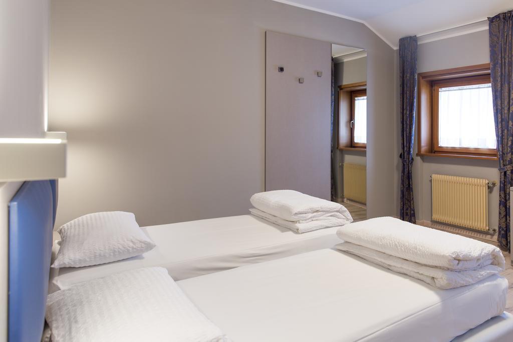 Albergo Montenegro Maniago Luaran gambar