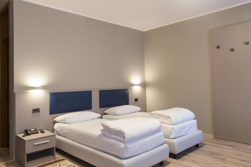 Albergo Montenegro Maniago Luaran gambar